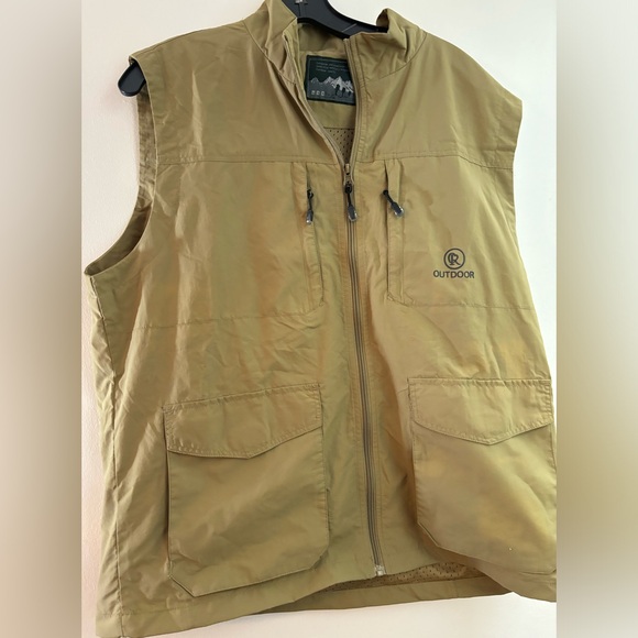 Men's Lightweight Quick Dry Outdoor Multi Pockets Fishing Vest - Picture 6 of 6